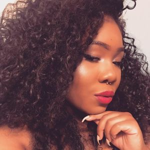 Meet your Posher, Artavia